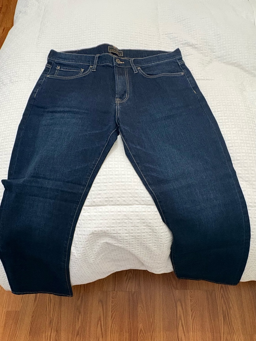 Reserved Men's Straight-Leg Jeans in Deep Indigo